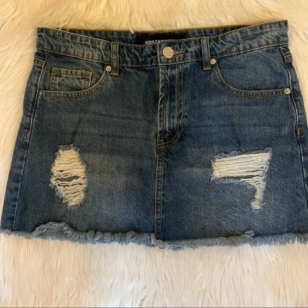 Ashley Mason A-Line Denim Jean Skirt Size Large Distressed Mini Length